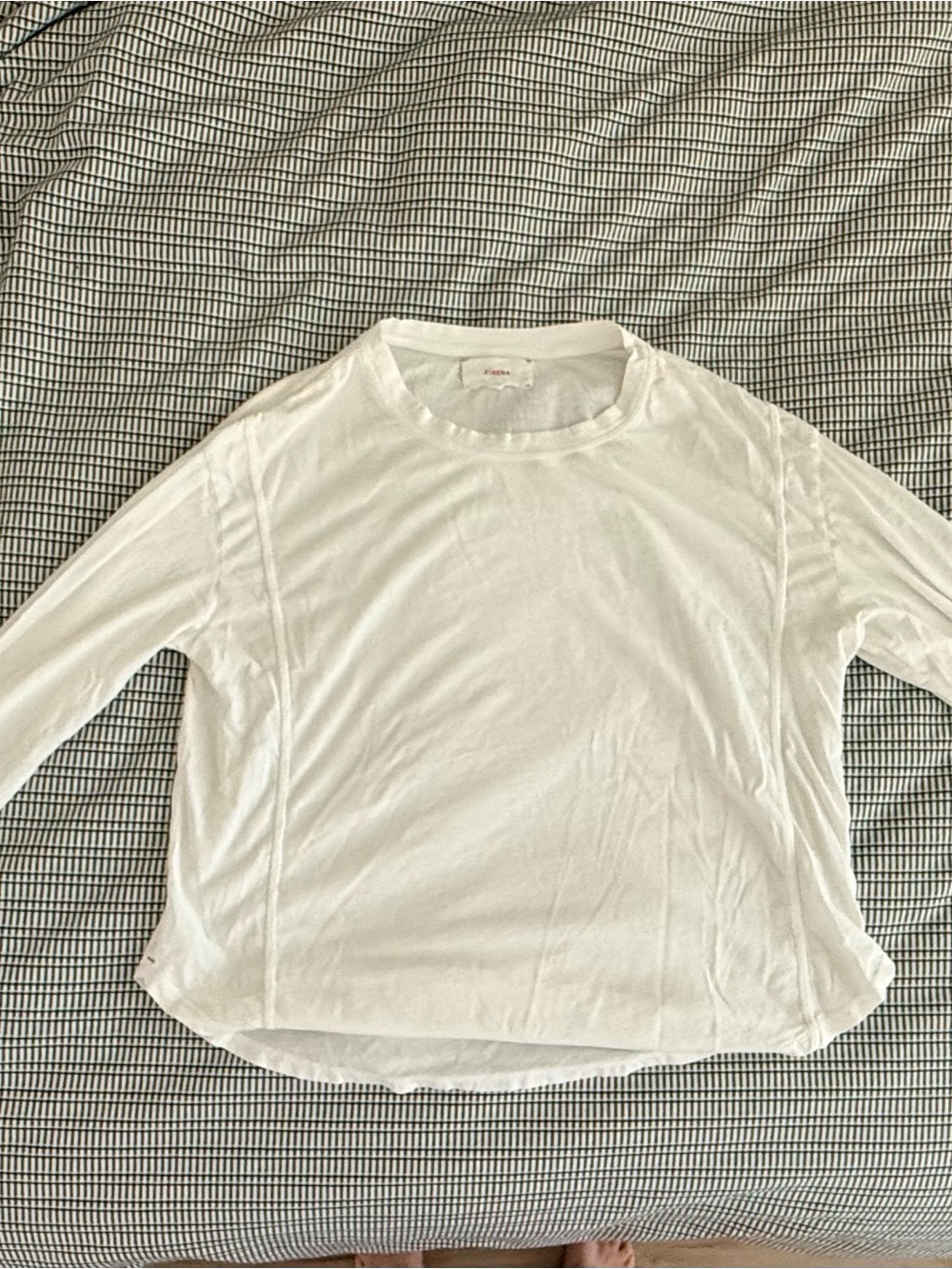 Xirena EUC Classic White Long-Sleeve Women’s Tee